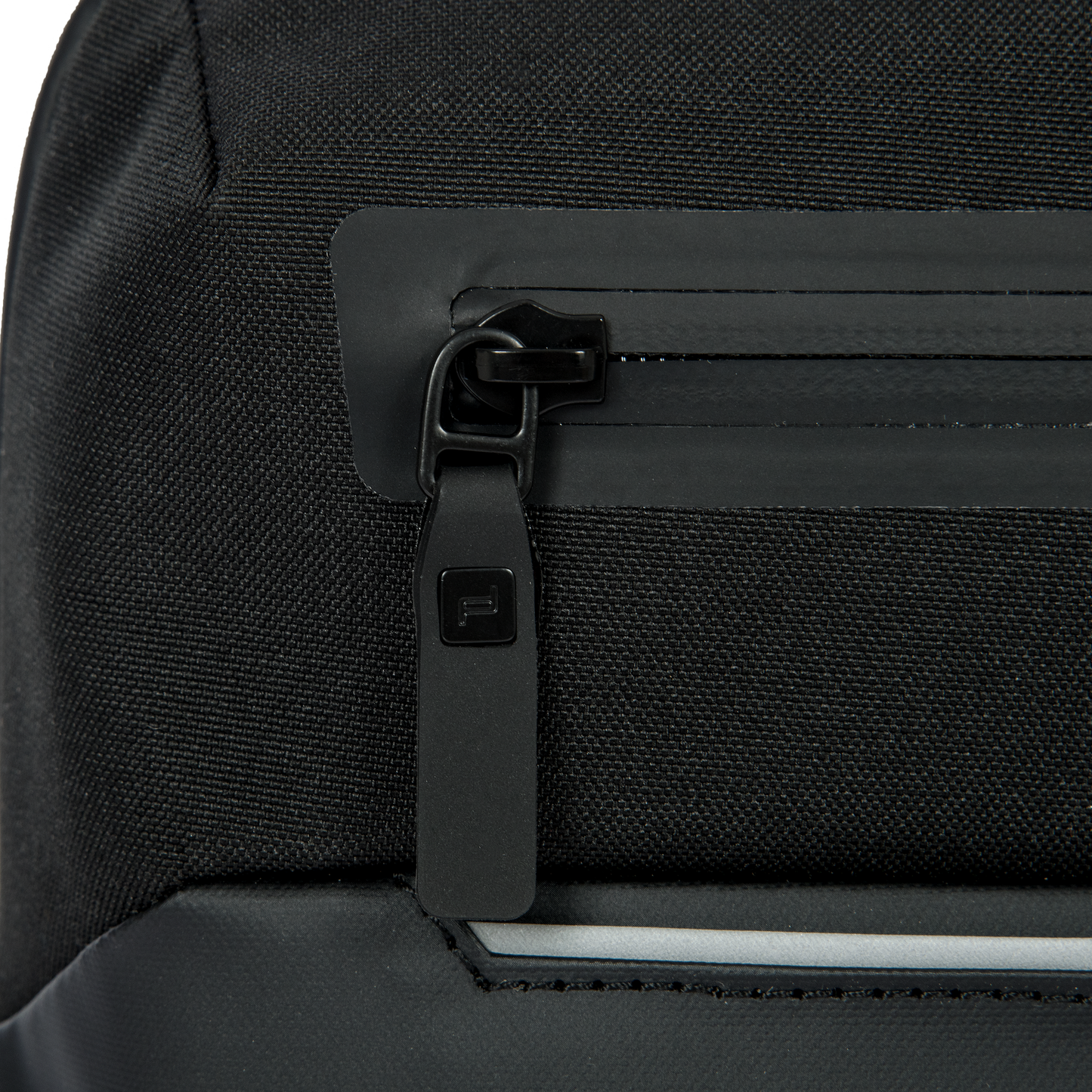 PORSCHE DESIGN - Urban Eco Shoulder Bag S