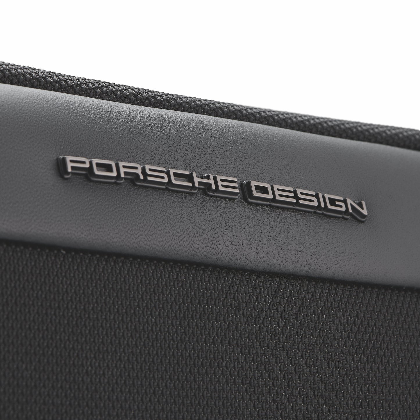 PORSCHE DESIGN - Roadster Washbag L