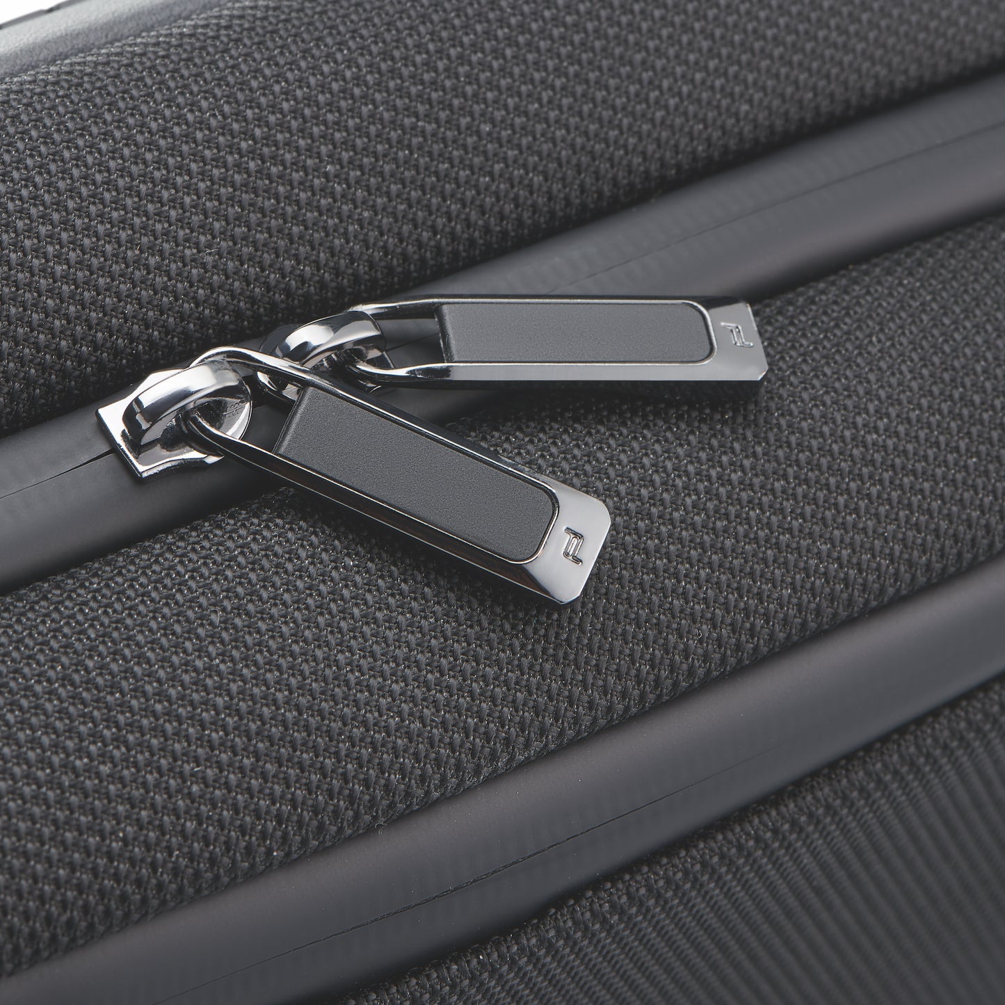 PORSCHE DESIGN - Roadster Washbag L