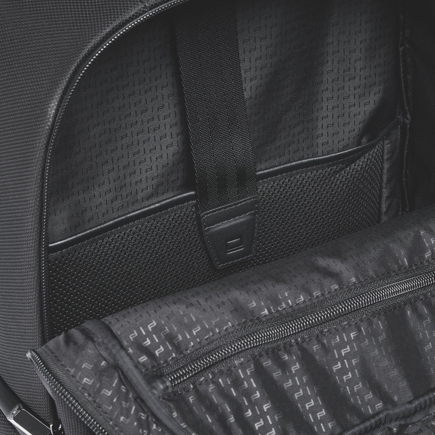 PORSCHE DESIGN - Roadster Backpack S